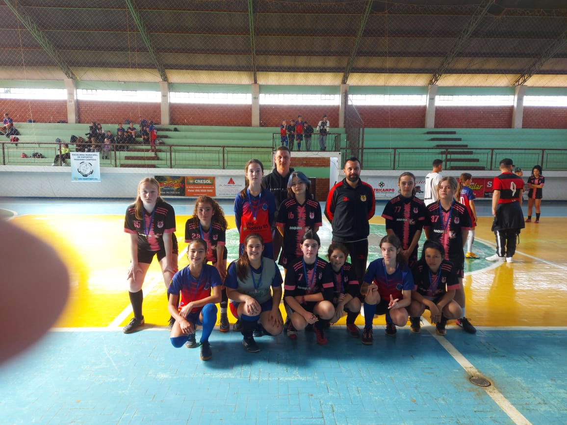 Escolinha de Futsal "Pequeno Campeão" 